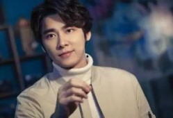 李易峰早期爆料图片视频,揭秘明星成长之路