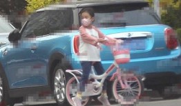 娱乐吃瓜酱骑车,骑行中的趣味人生