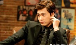 李易峰早期爆料图片视频,揭秘明星成长之路