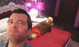 爆料波哥打老人的视频,现场画面令人愤慨